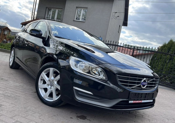 Volvo V60 cena 35700 przebieg: 214685, rok produkcji 2014 z Choroszcz małe 436